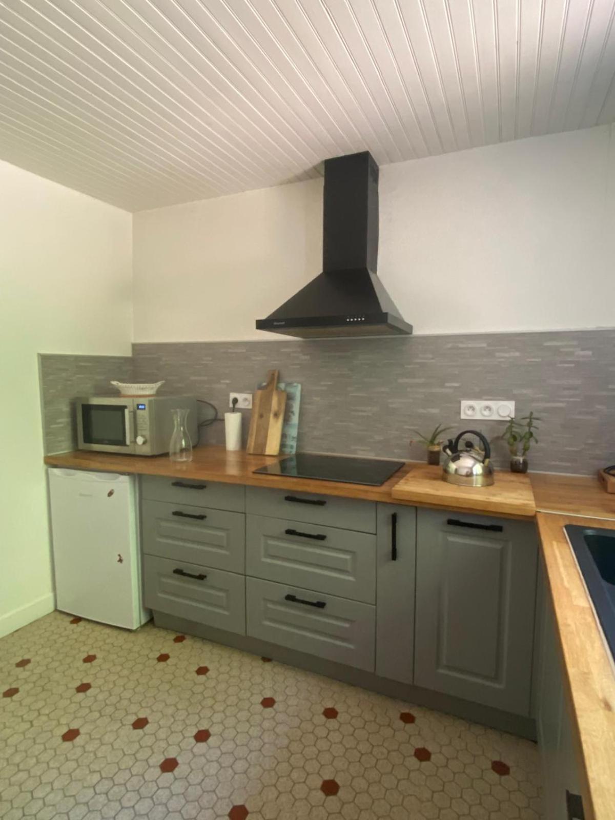 Charme, Calme Et Authenticite Cote Des Legendes Holiday home *