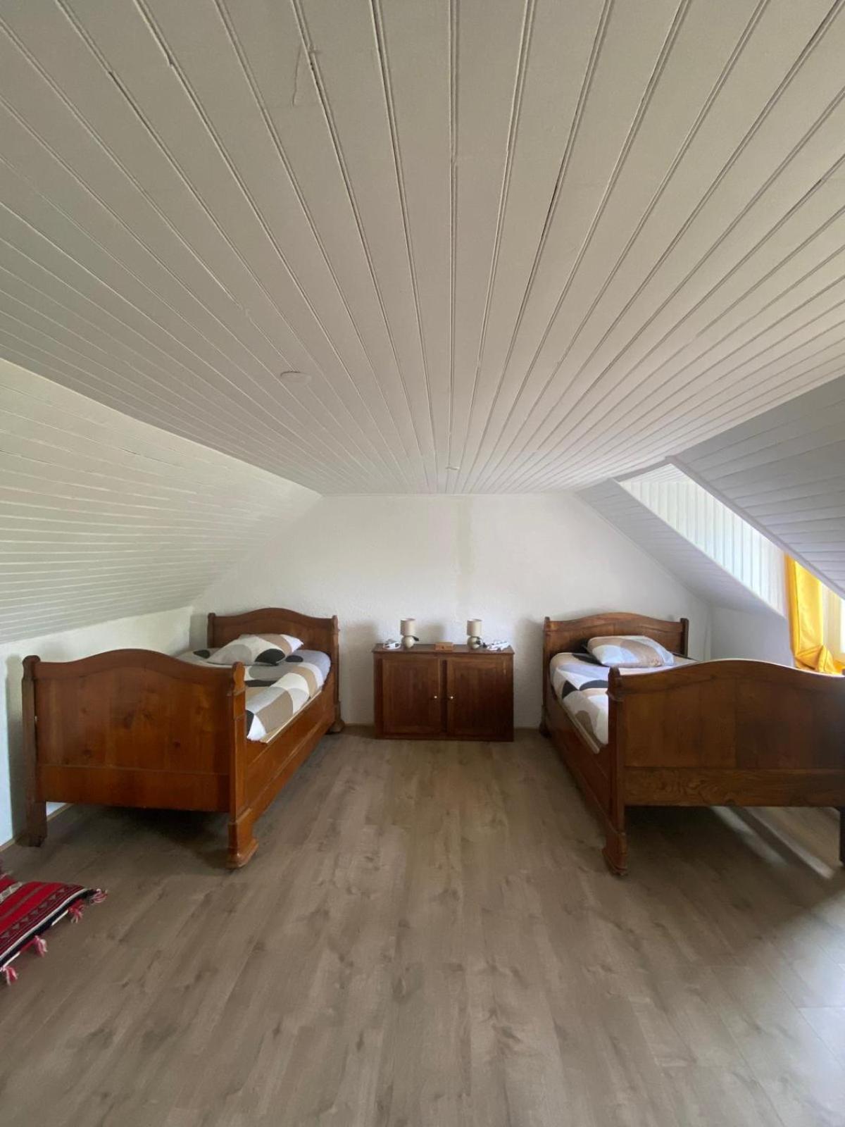 Charme, Calme Et Authenticite Cote Des Legendes Holiday home Plouider